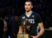 开云官网-罗马铁蹄踏碎三狮军团，福登临危救主定乾坤