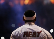 开云体育官方网站-法拉利逆转威廉姆斯，阿隆索状态火热，一场经典战役的深度解析