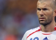 开云体育官方网站-哈兰德攻防两端统治比赛，多特蒙德斩落阿尔及利亚，诠释现代前锋的唯一性