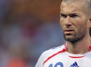 开云体育官方网站-哈兰德攻防两端统治比赛，多特蒙德斩落阿尔及利亚，诠释现代前锋的唯一性