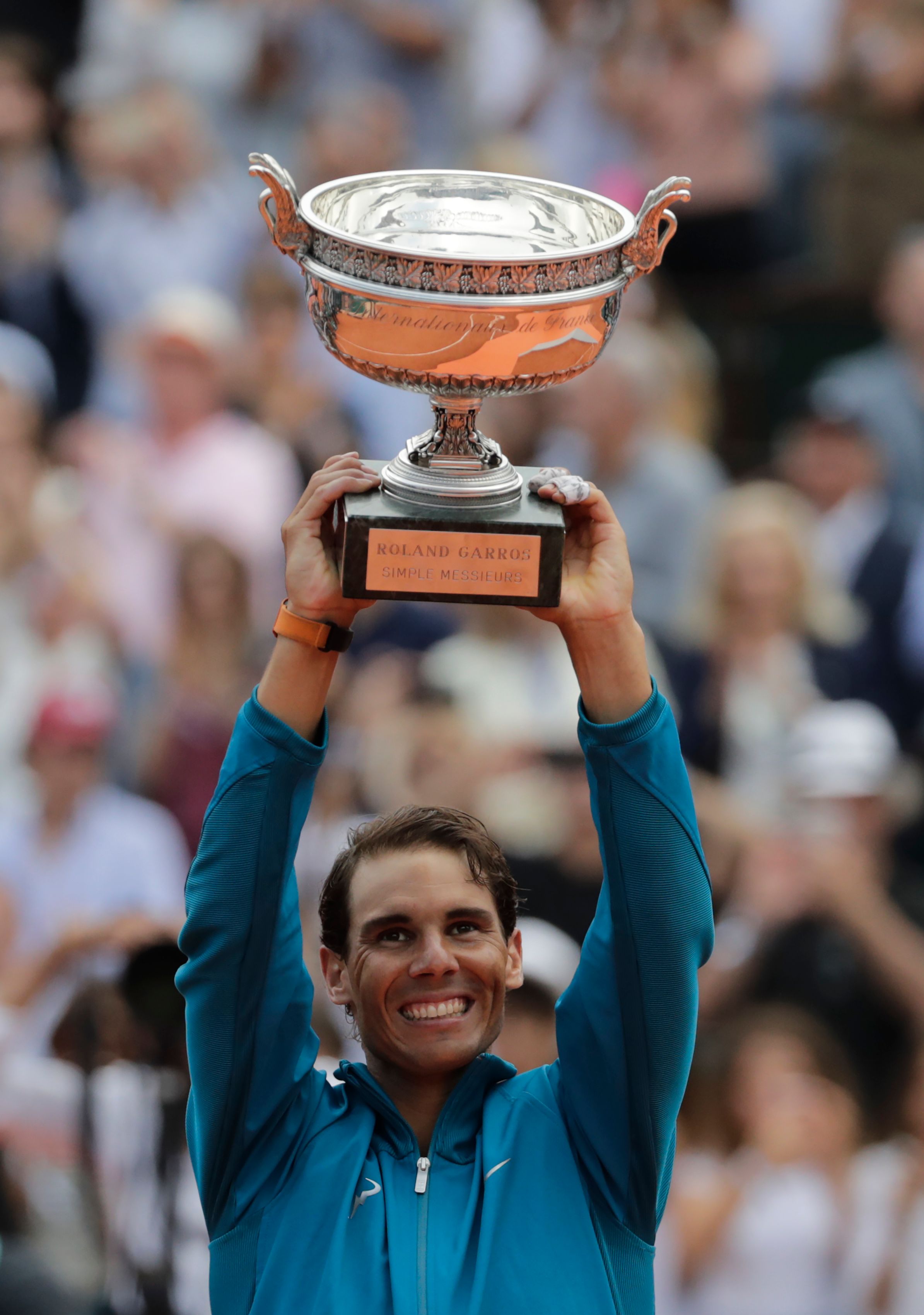 包含法国网球队横扫世界网球队,纳达尔送出助攻的词条 包含法国网球队横扫世界网球队,纳达尔送出助攻的词条