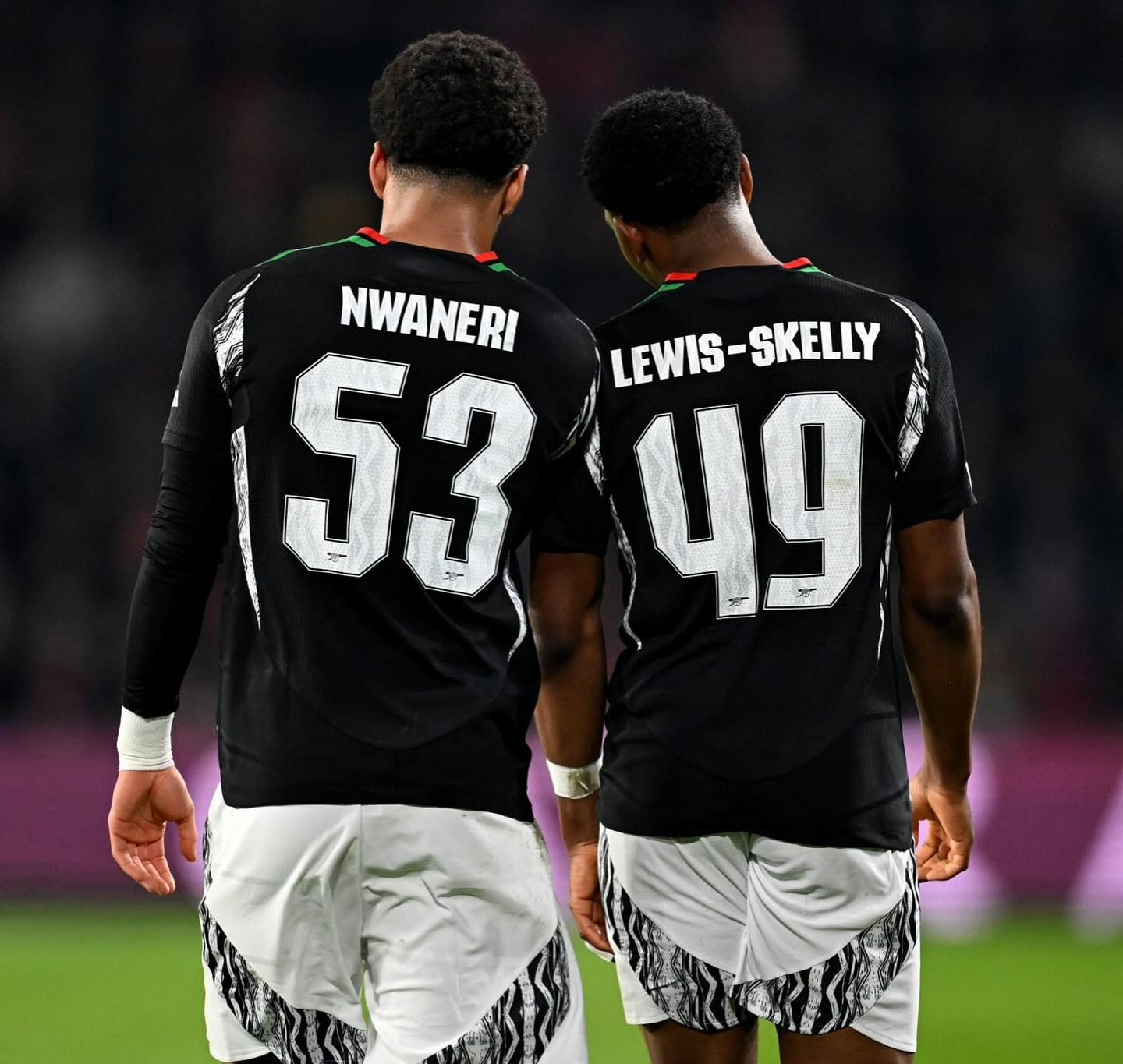 阿森纳后防表现不佳单场失球数创纪录的简单介绍