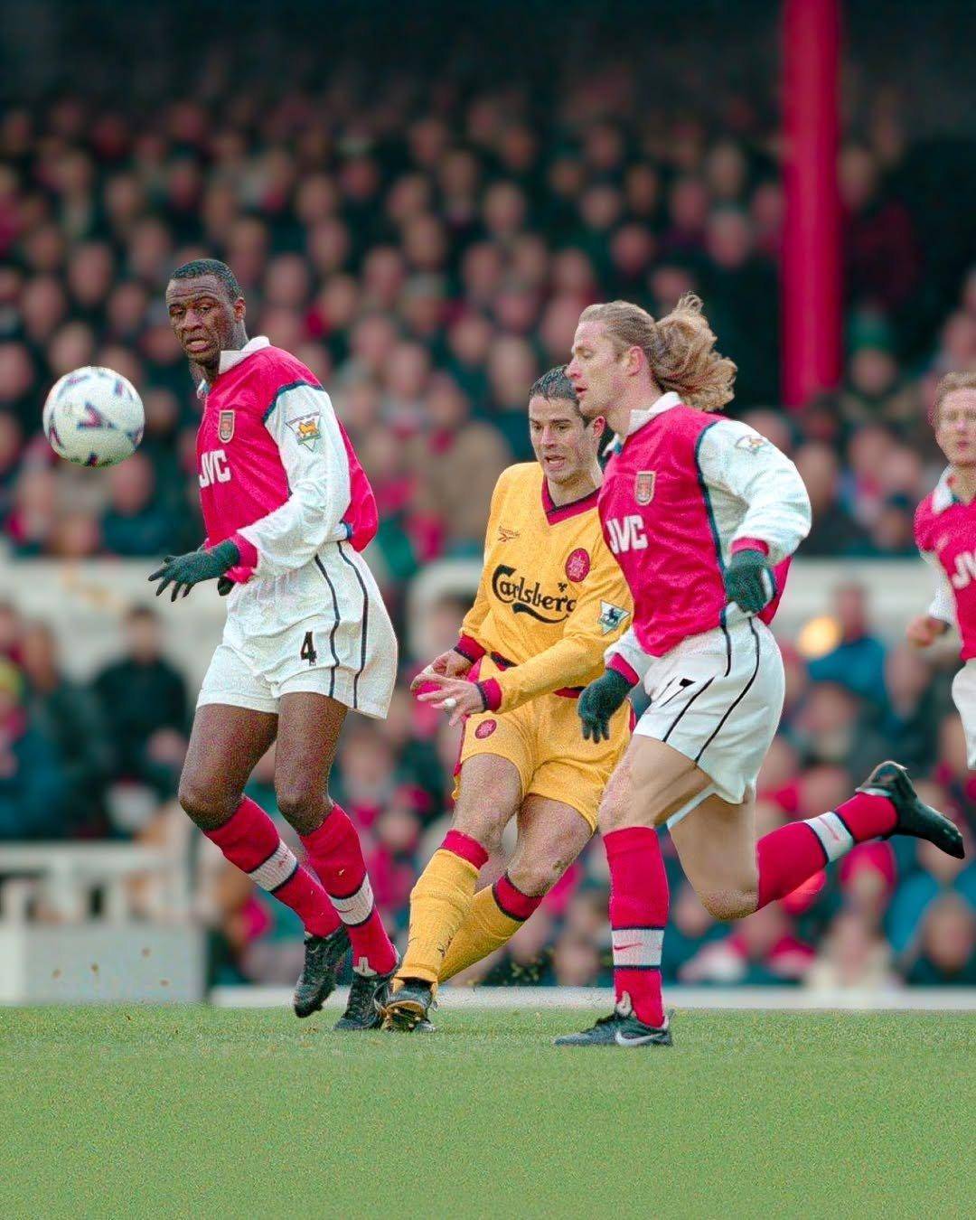 阿森纳后防表现不佳单场失球数创纪录的简单介绍