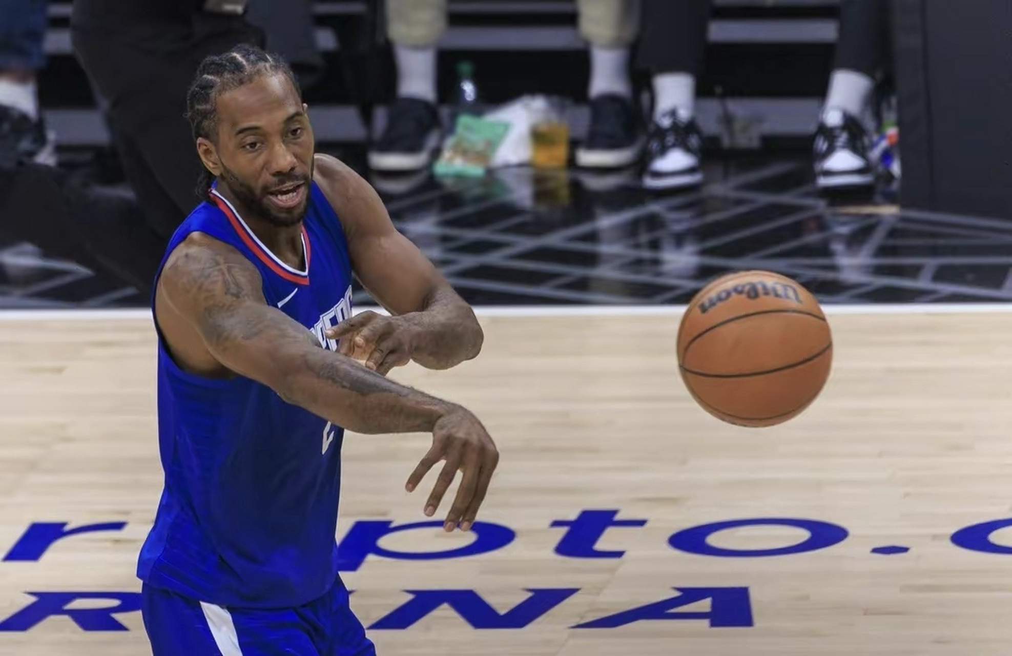 猛龙客场胜森林狼，伦纳德大秀持续