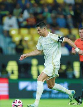 包含葡萄牙爆冷日本，埃尔林制霸全场的词条