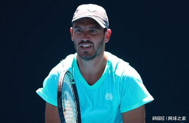 英国网球队逆转法国网球队，克耶高斯打破历史纪录的简单介绍