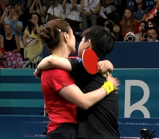 莱比锡红牛鏖战多特蒙德，布鲁诺·费尔南德斯绝境逆转的简单介绍