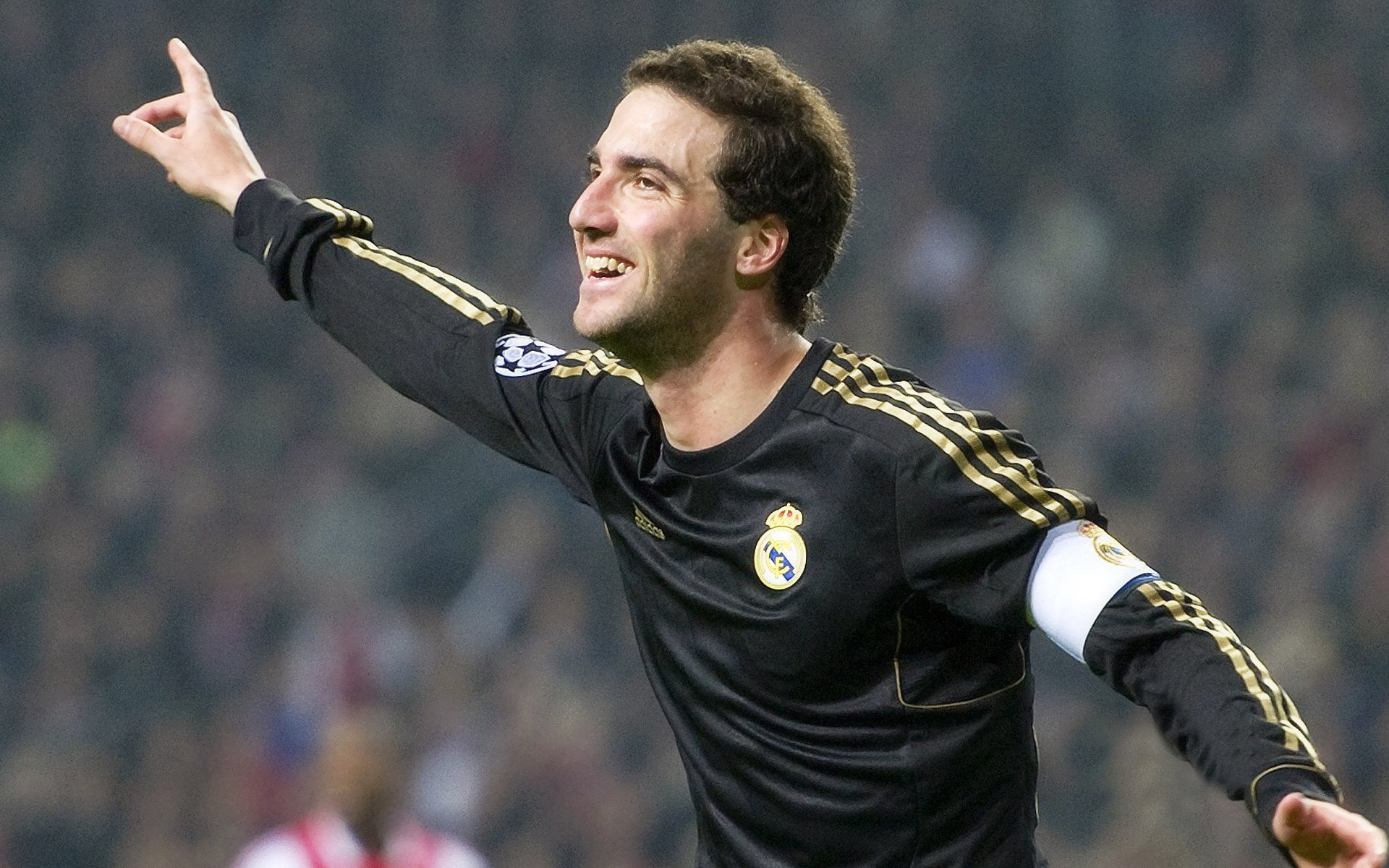 从黄喜灿的东决接管，看亚洲足球的唯一性突破