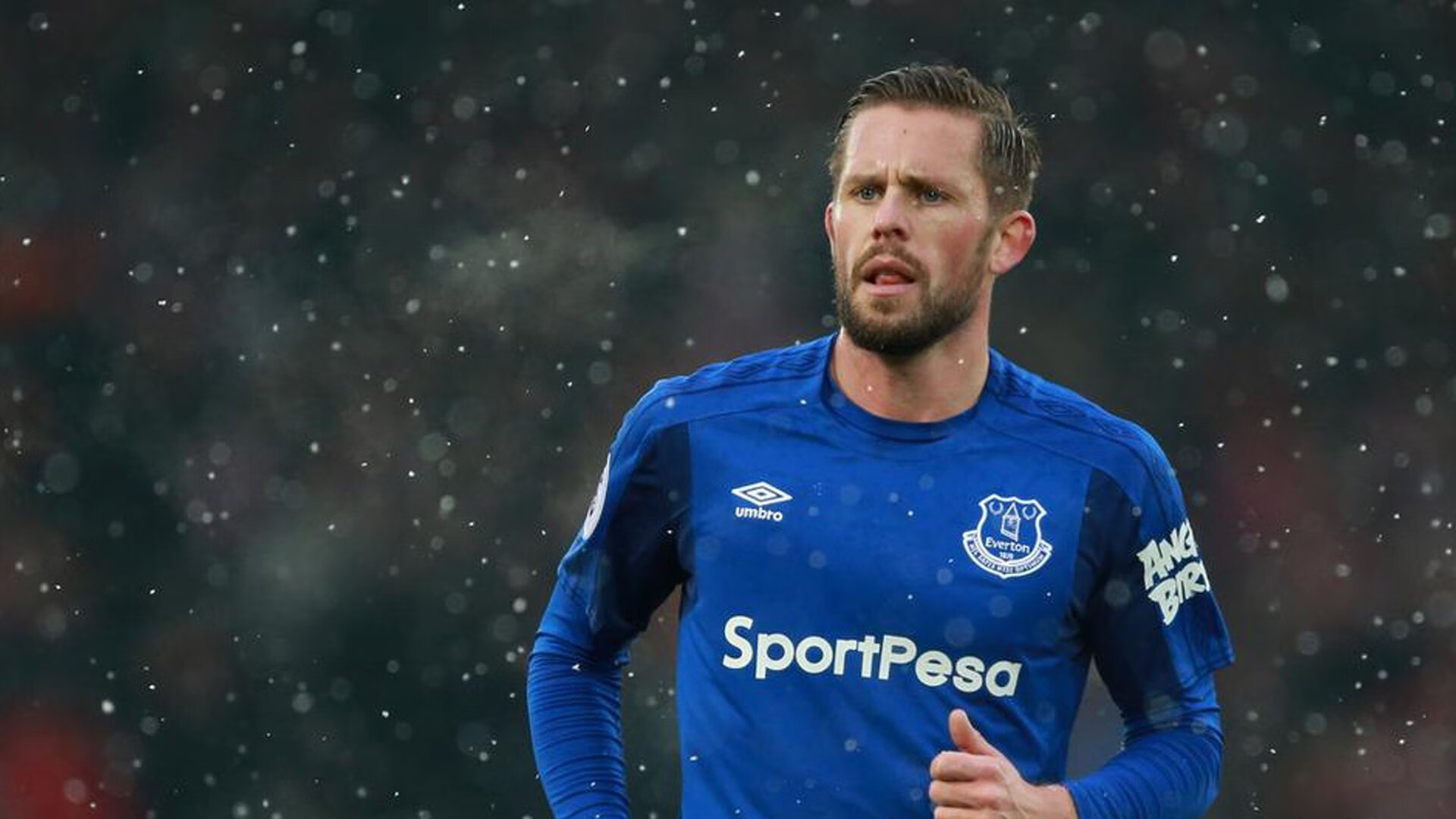 王皓一剑封喉，英格兰绝杀瑞典，绿茵场上的东方智慧