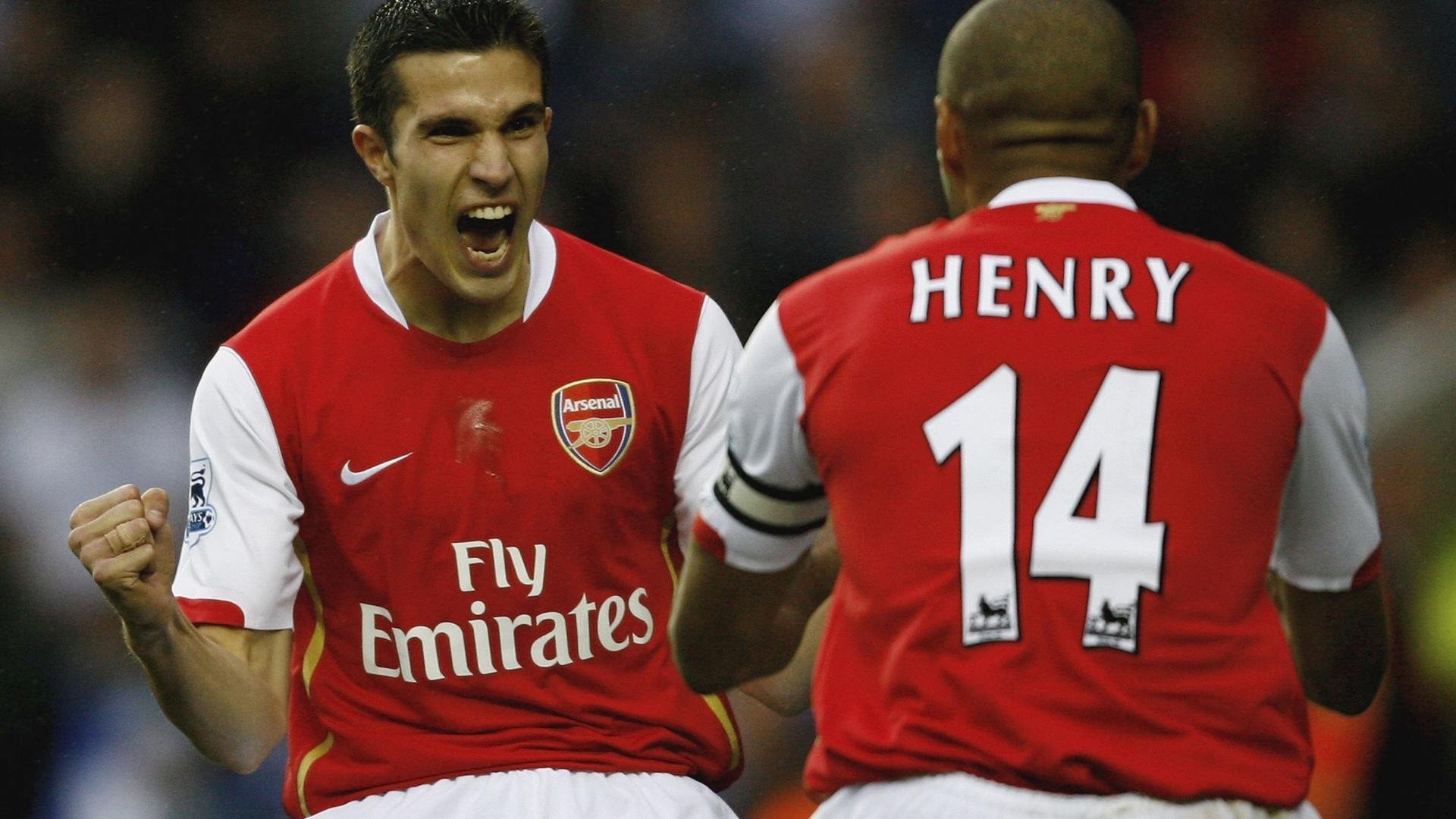 赛道与球场，欧文带队取胜的F1年度争冠之夜