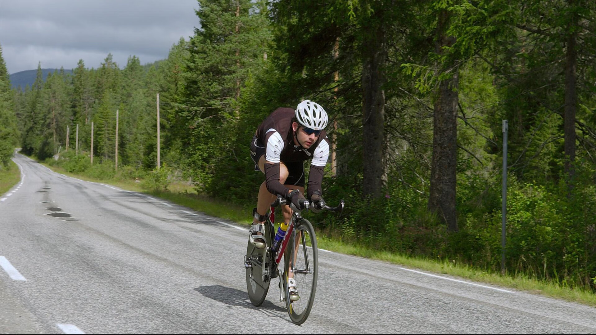 哈利伯顿，攻防转换的无声引擎，NBA季后赛之夜的唯一主宰