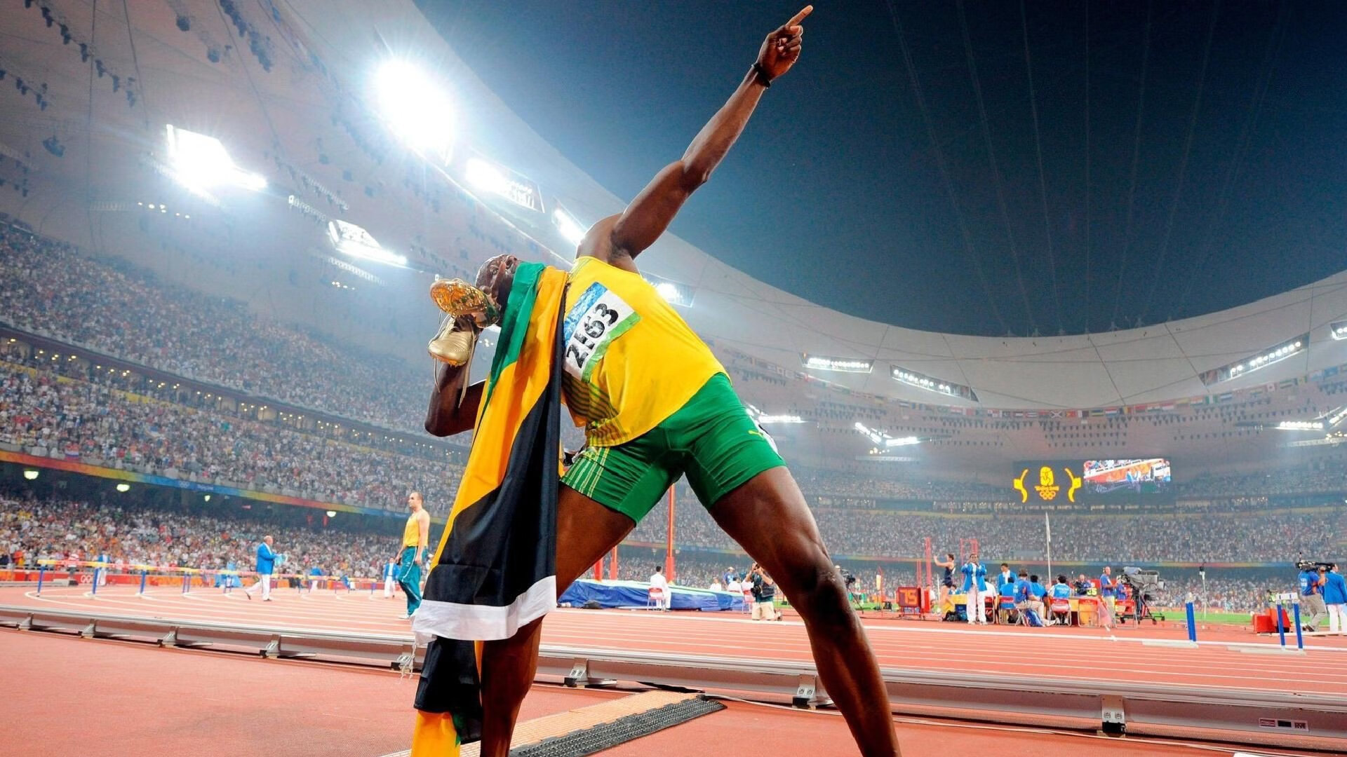 跨越大陆的绿茵对决，阿什拉夫一锤定音，国际米兰力克美国明星队